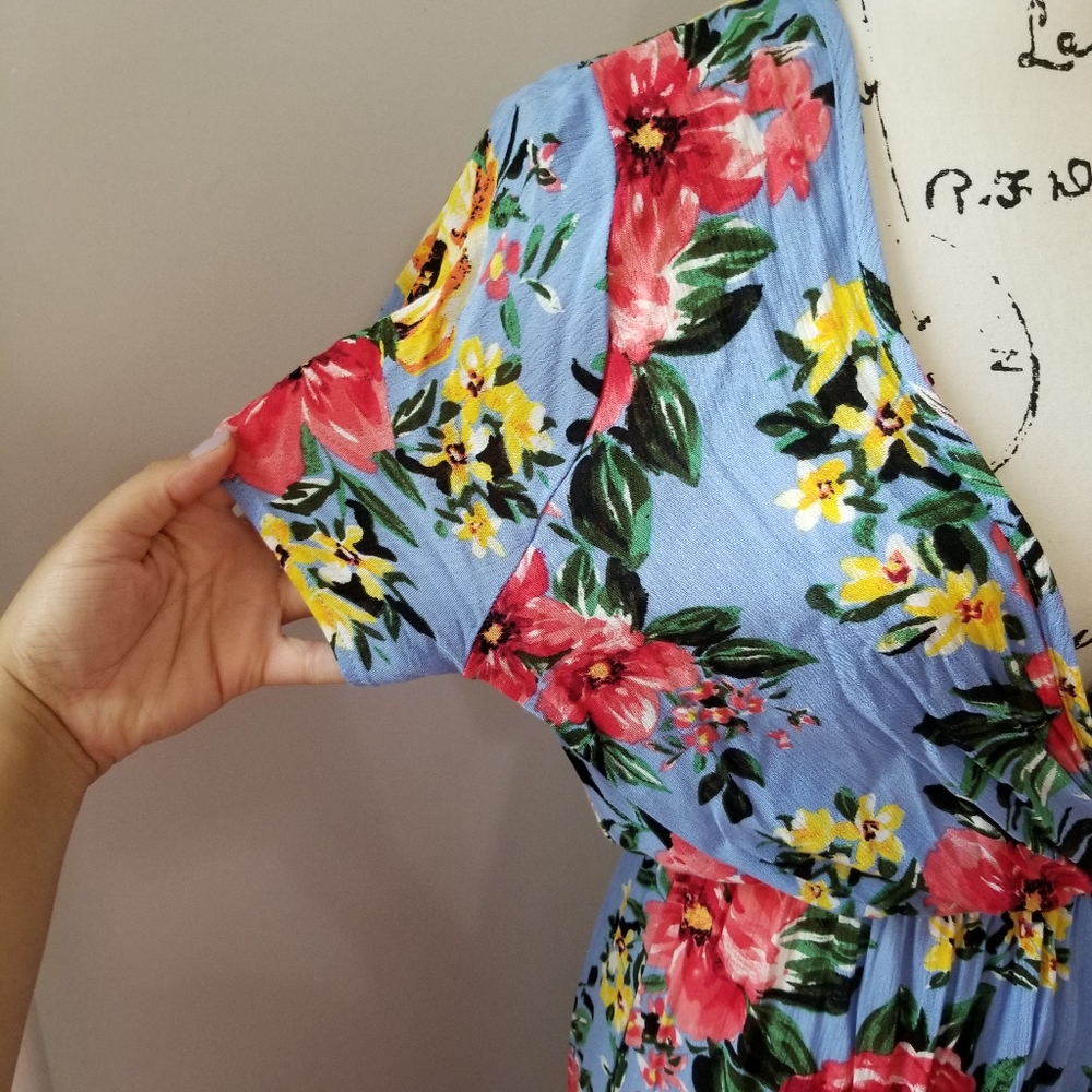 Floral Blue Dress, SIZE S, Open In the front. - Picture 5 of 16